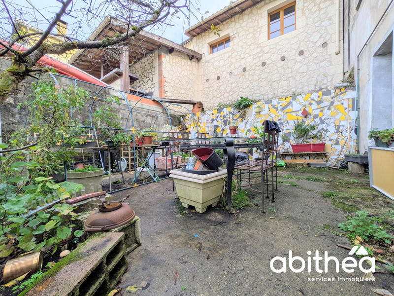 Maison - 107 m² - 6 pièces