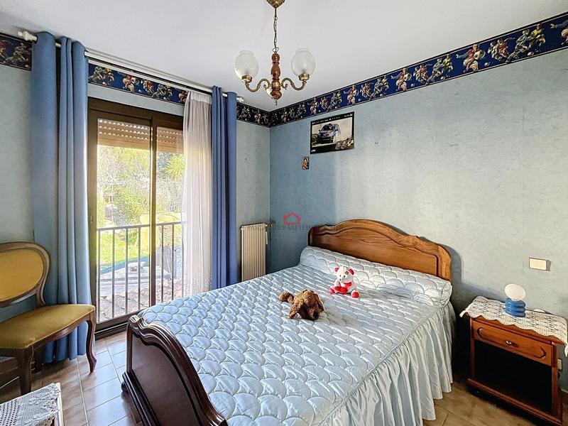 Maison - 104 m² - 4 pièces