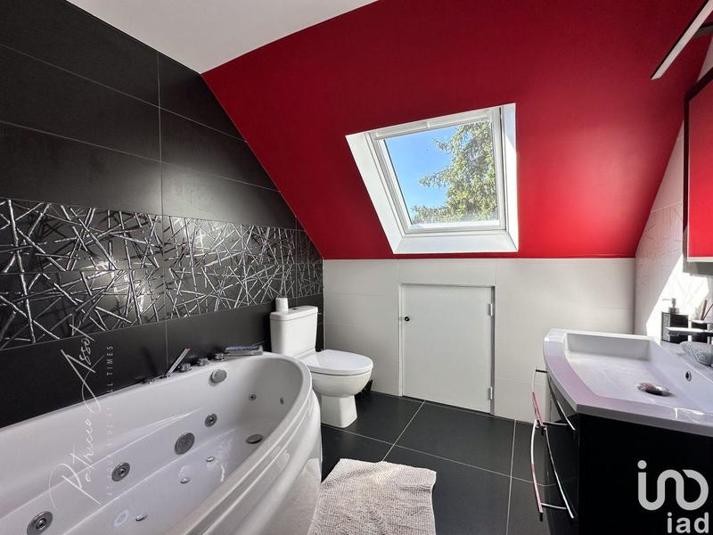 Maison - 195 m² - 7 pièces