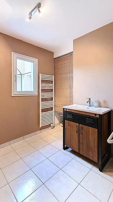 Maison - 209 m² - 7 pièces