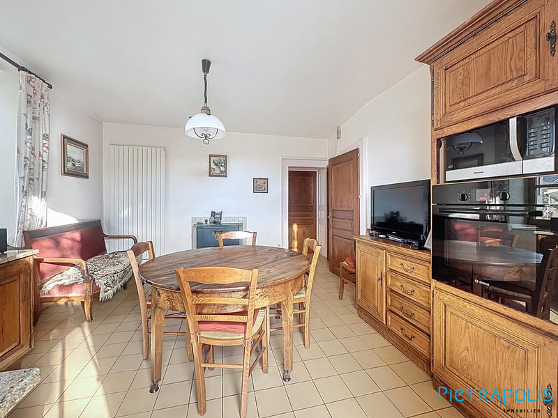 Maison ancienne - 270 m² - 8 pièces