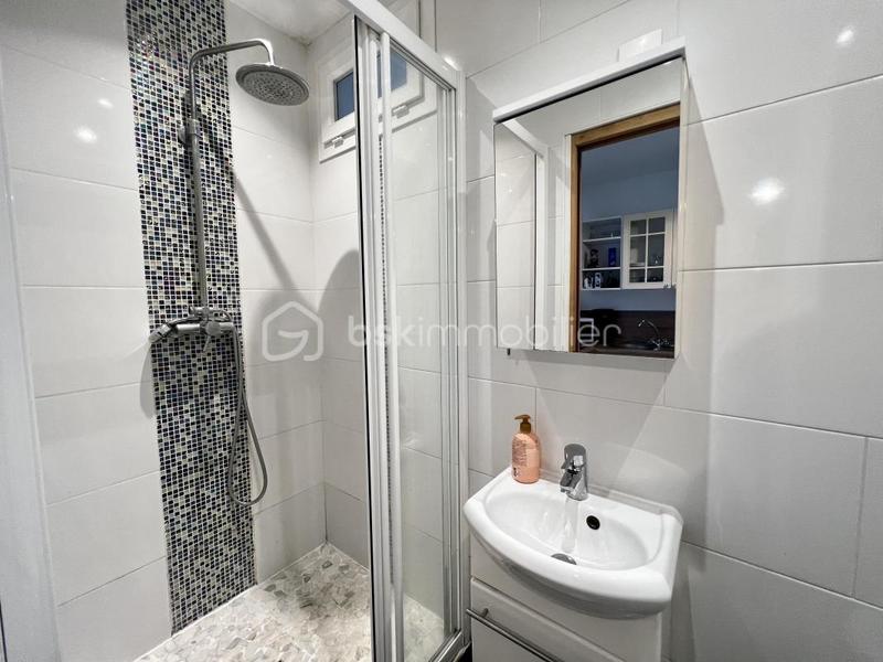 Immeuble - 134 m² - 8 pièces