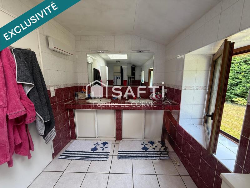 Maison - 180 m² - 6 pièces