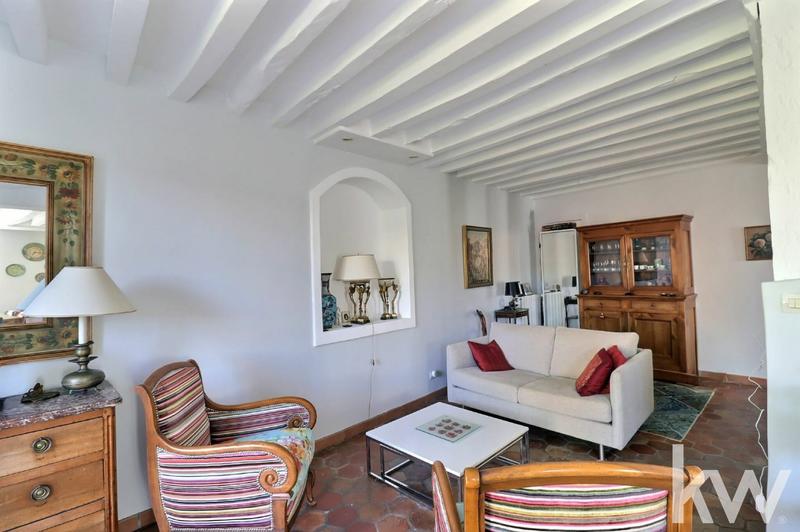 Maison - 225 m² - 7 pièces