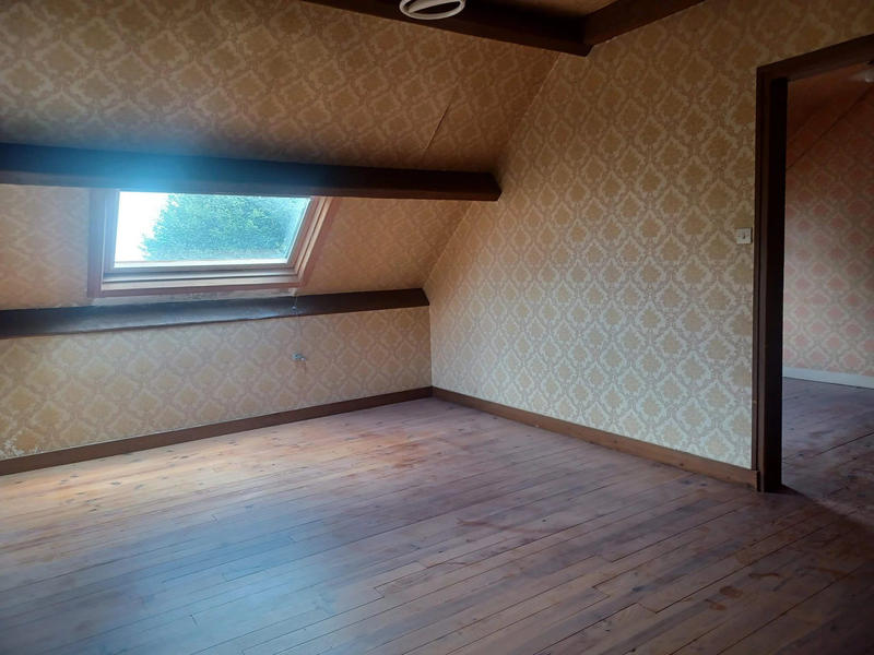 Maison - 95 m² - 6 pièces