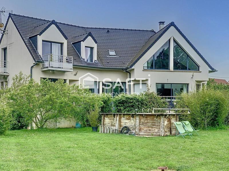 Maison - 212 m² - 7 pièces