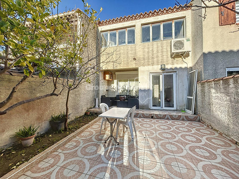 Maison - 99 m² - 5 pièces