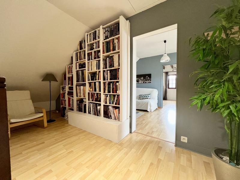 Maison - 180 m² - 7 pièces