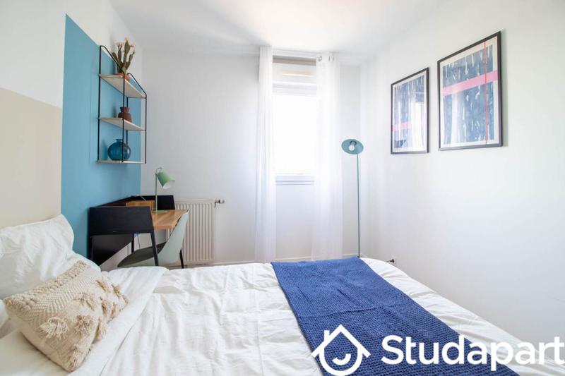 Chambre - 11 m² - 1 pièce