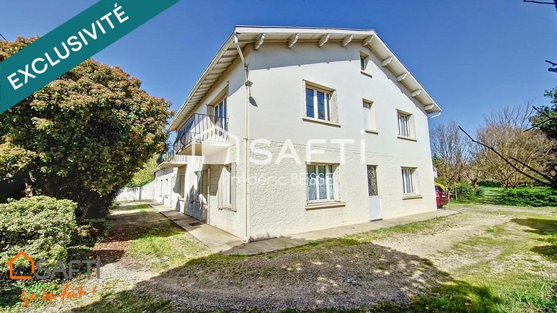 Maison - 273 m² - 9 pièces