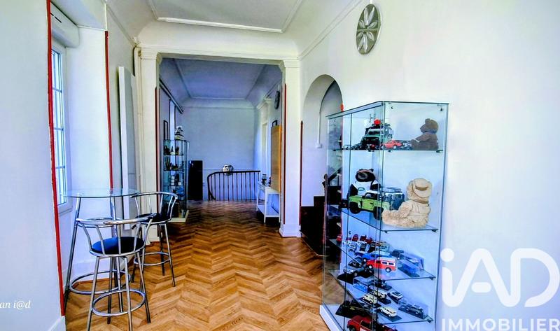 Château - 480 m² - 12 pièces