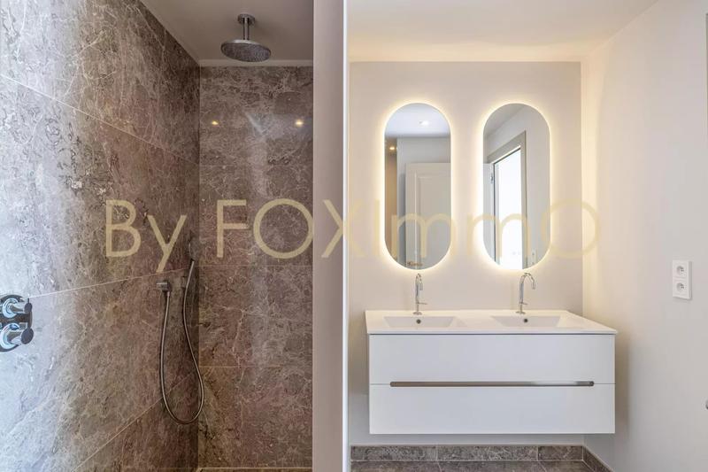 Appartement - 200 m² - 4 pièces