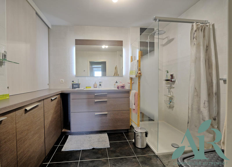 Appartement - 106 m² - 5 pièces