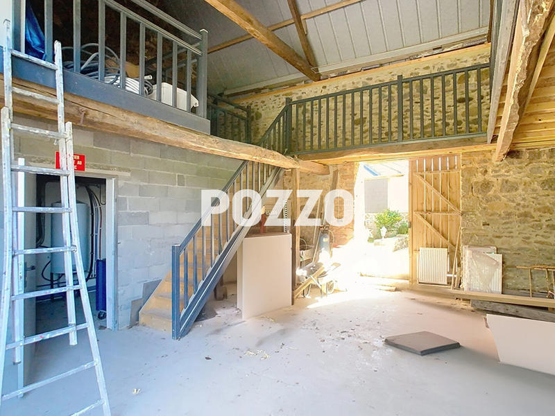 Maison - 380 m² - 11 pièces