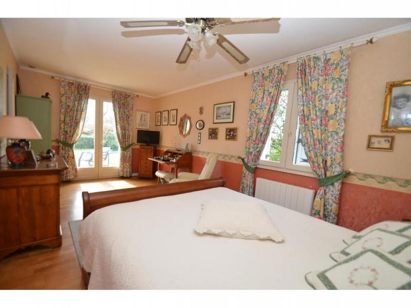 Demeure - 170 m² - 7 pièces