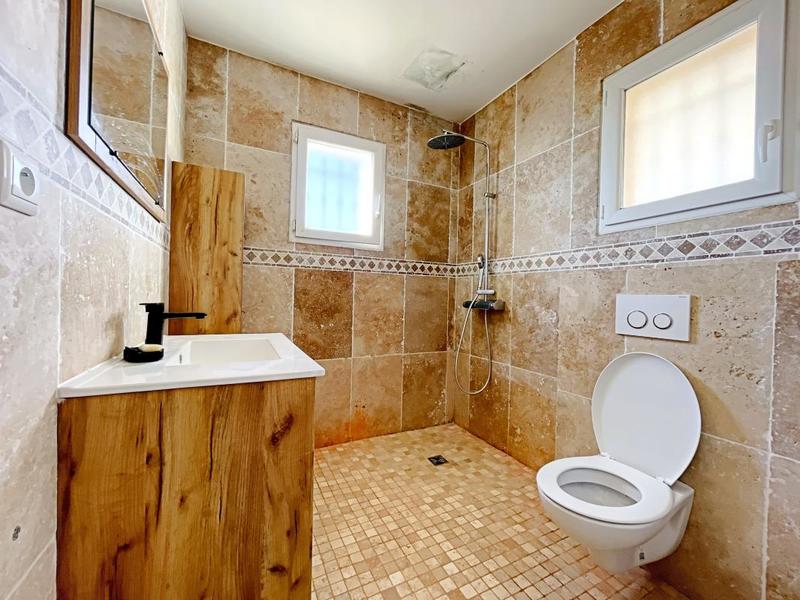 Villa - 185 m² - 8 pièces