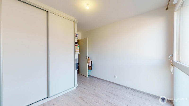 Appartement - 82 m² - 4 pièces