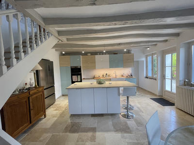 Maison - 150 m² - 8 pièces