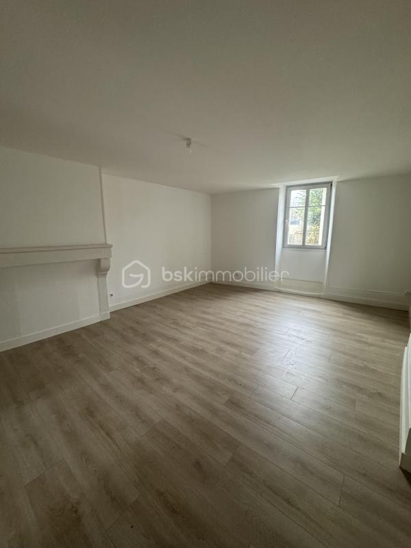 Maison ancienne - 261 m² - 10 pièces