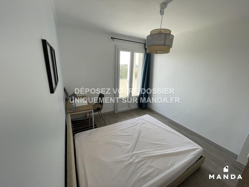 Chambre - 10 m² - 5 pièces