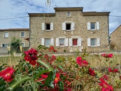 Appartement - 121 m² - 5 pièces