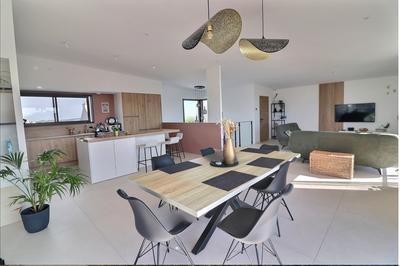 Maison - 164 m² - 6 pièces