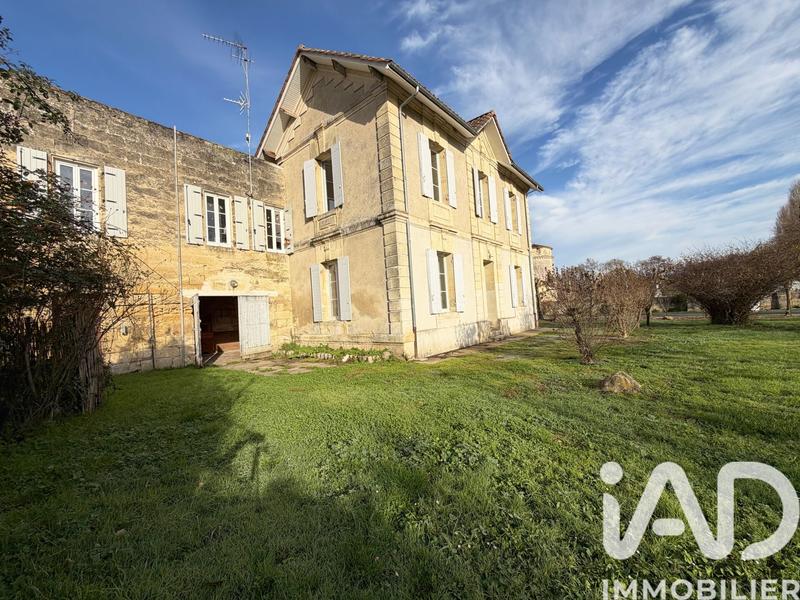 Maison - 179 m² - 8 pièces