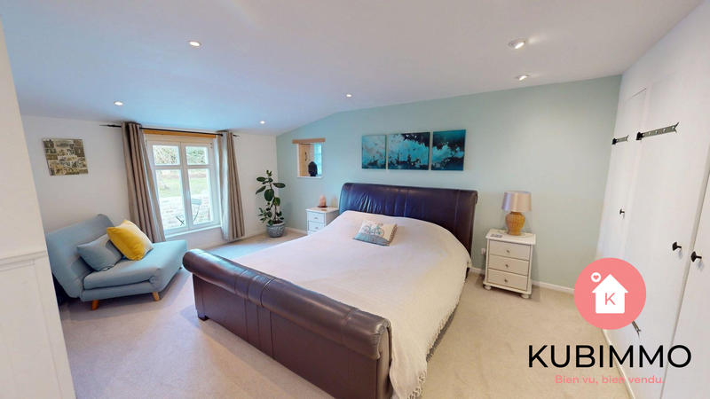 Maison - 197 m² - 8 pièces