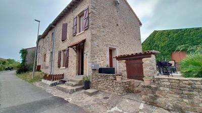 Maison de village - 104 m² - 4 pièces