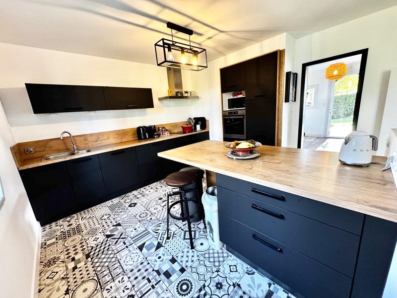 Maison - 135 m² - 7 pièces