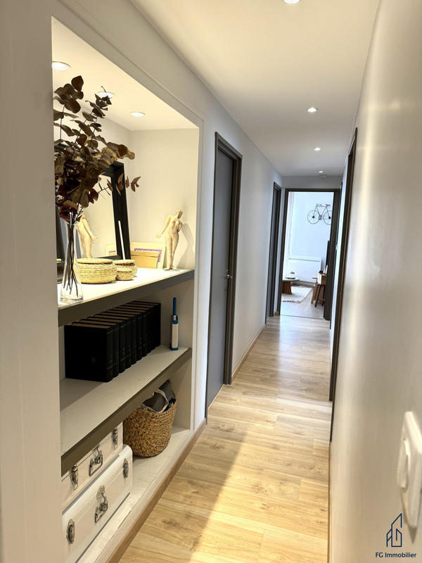 Appartement - 87 m² - 4 pièces