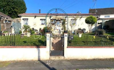 Maison traditionnelle - 113 m² - 7 pièces