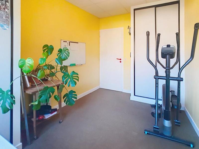 Appartement - 85 m² - 5 pièces