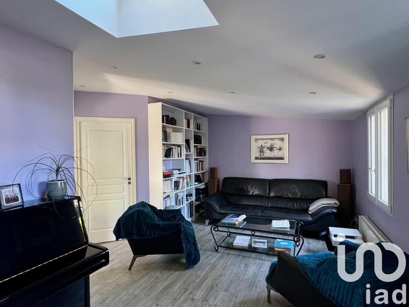 Maison - 203 m² - 8 pièces