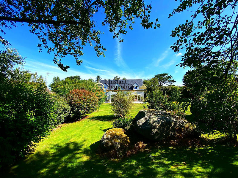 Demeure - 290 m² - 8 pièces