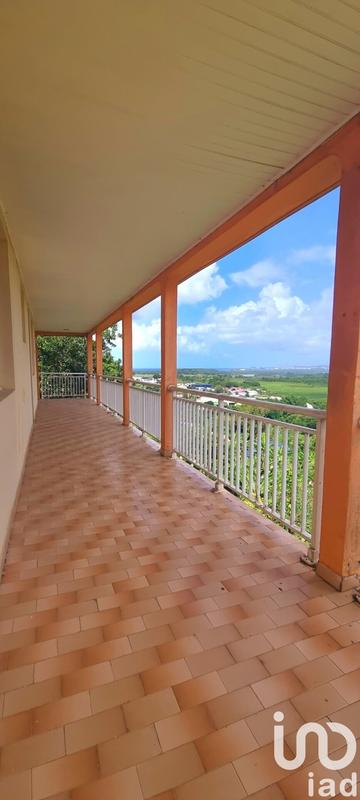 Maison - 250 m² - 9 pièces