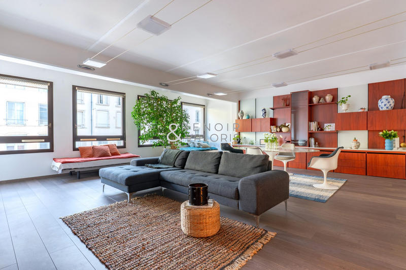 Loft - 116 m² - 4 pièces