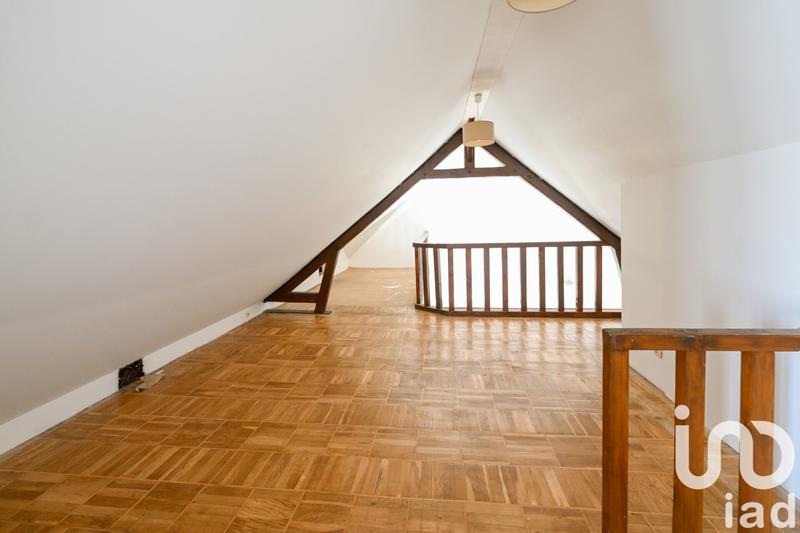 Maison - 230 m² - 5 pièces