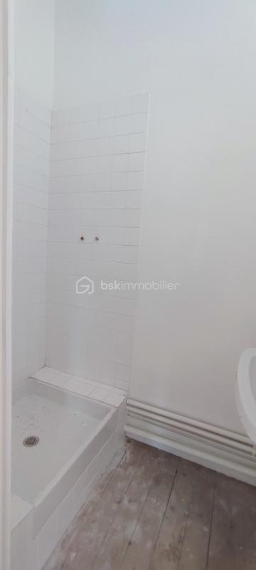 Maison - 285 m² - 11 pièces