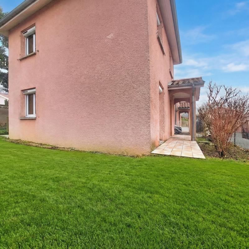 Maison - 90 m² - 4 pièces