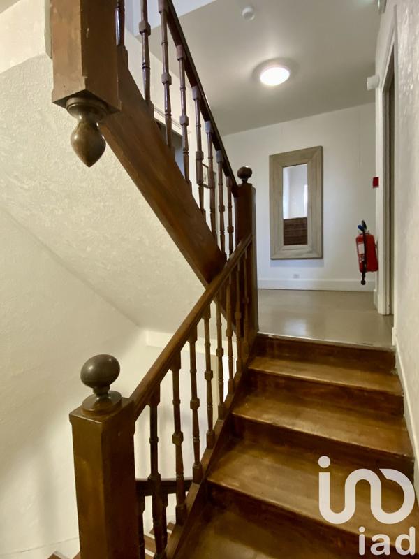 Maison - 620 m² - 8 pièces