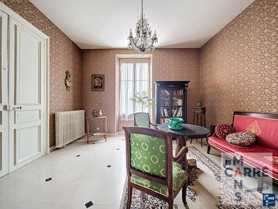 Maison - 200 m² - 6 pièces