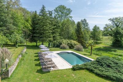 Moulin - 326 m² - 13 pièces