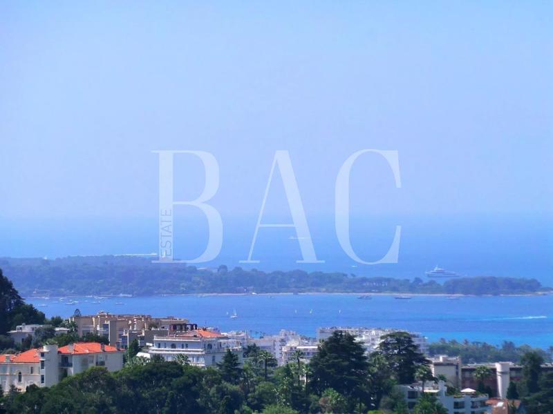 Villa - 750 m² - 17 pièces