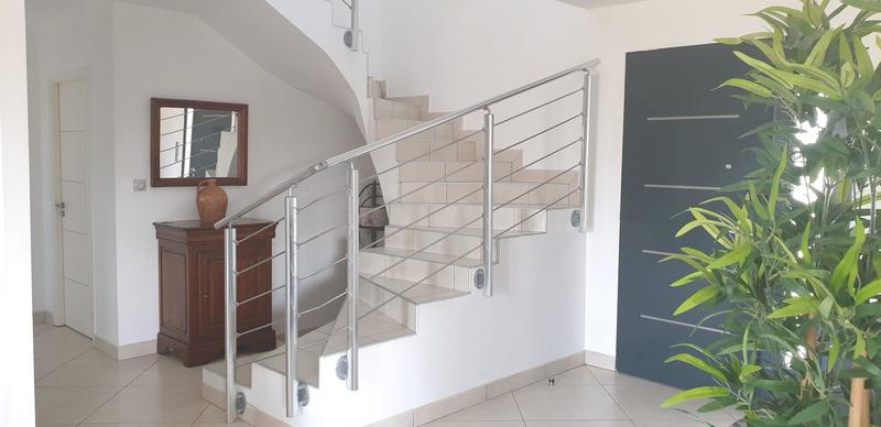 Maison - 185 m² - 6 pièces