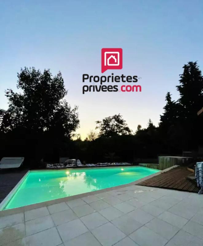 Maison - 180 m² - 8 pièces