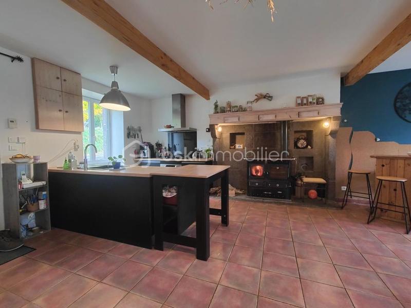 Maison - 150 m² - 7 pièces