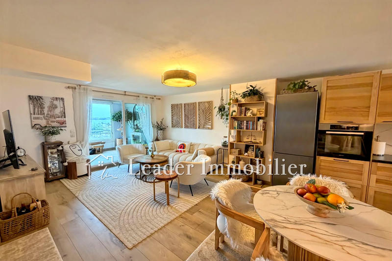 Appartement - 80 m² - 4 pièces