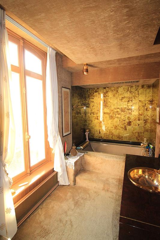 Maison - 289 m² - 15 pièces