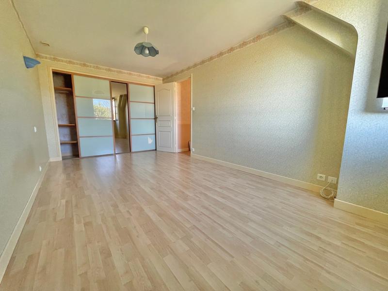 Maison - 110 m² - 6 pièces